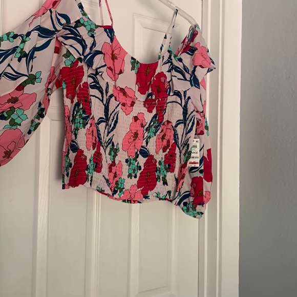 INC International Concepts Tops - INC Naveena Floral top size XL